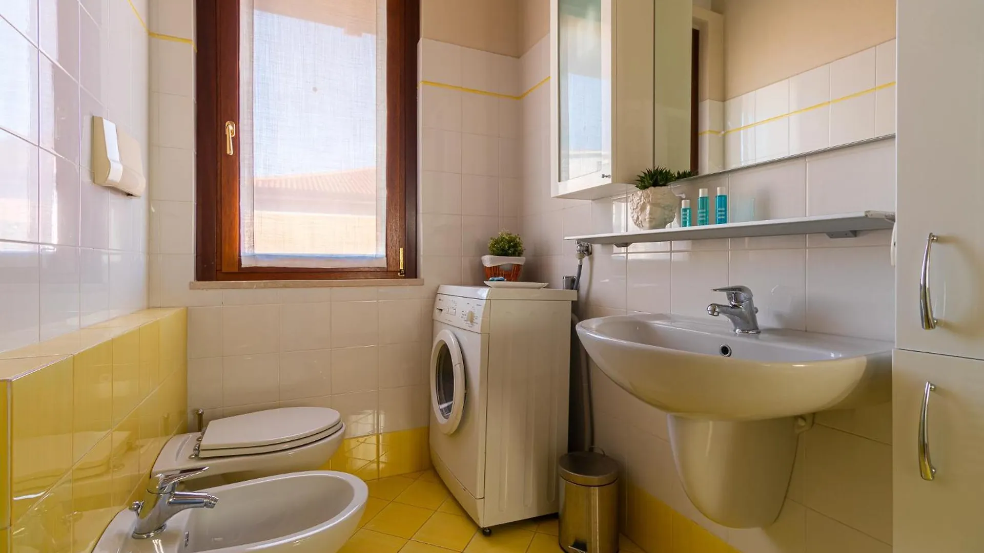 Maison Blanchette - Bgl Desenzano del Garda Apartman